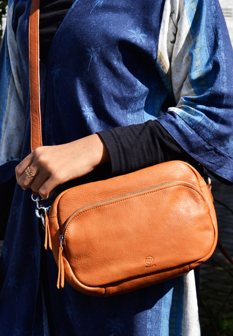 Alesha Light Brown